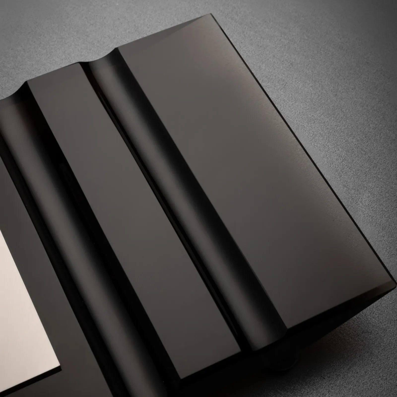 Cigar Board, Black, for four cigars, photograph 3