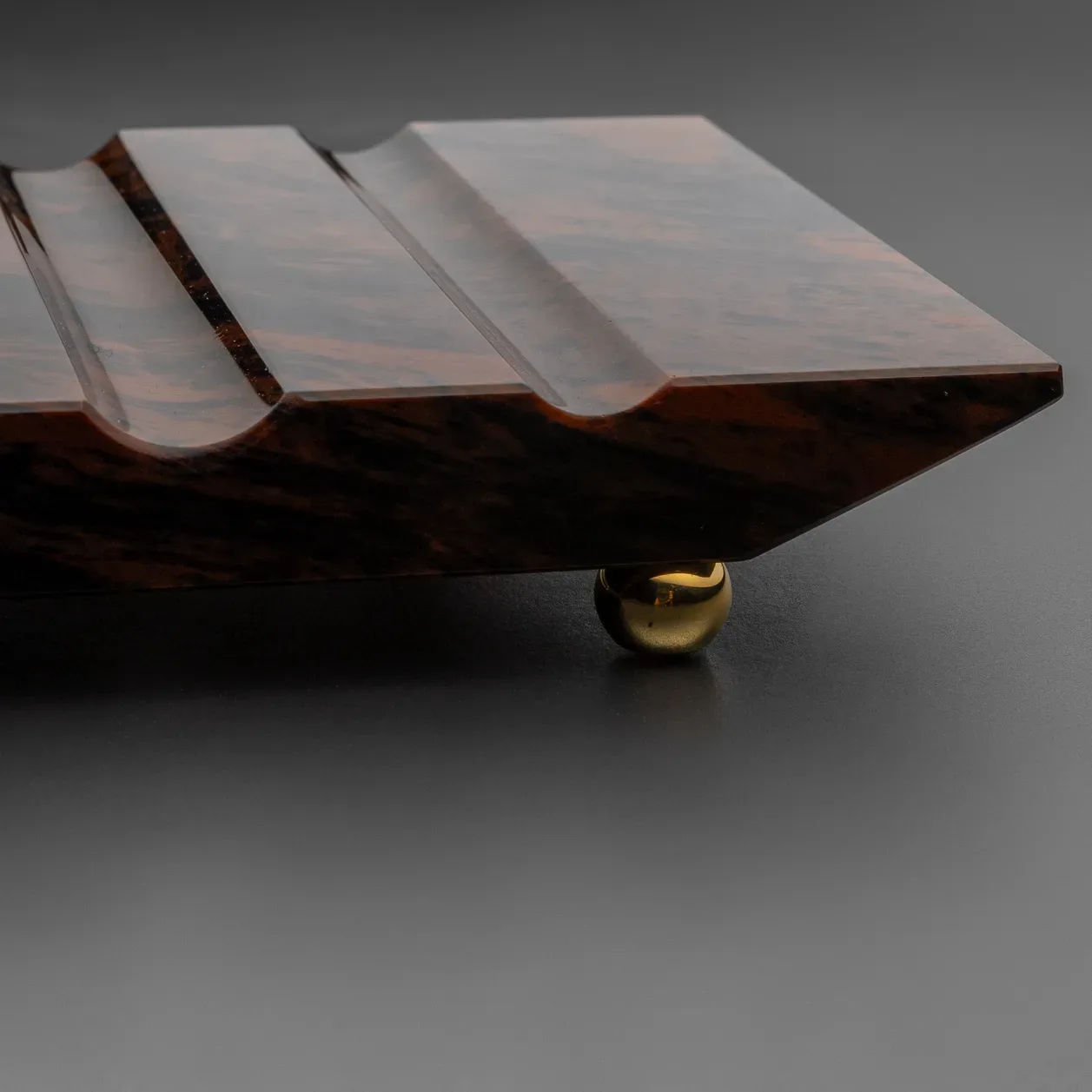 Cigar Board, Brown, for four cigars, photograph 2