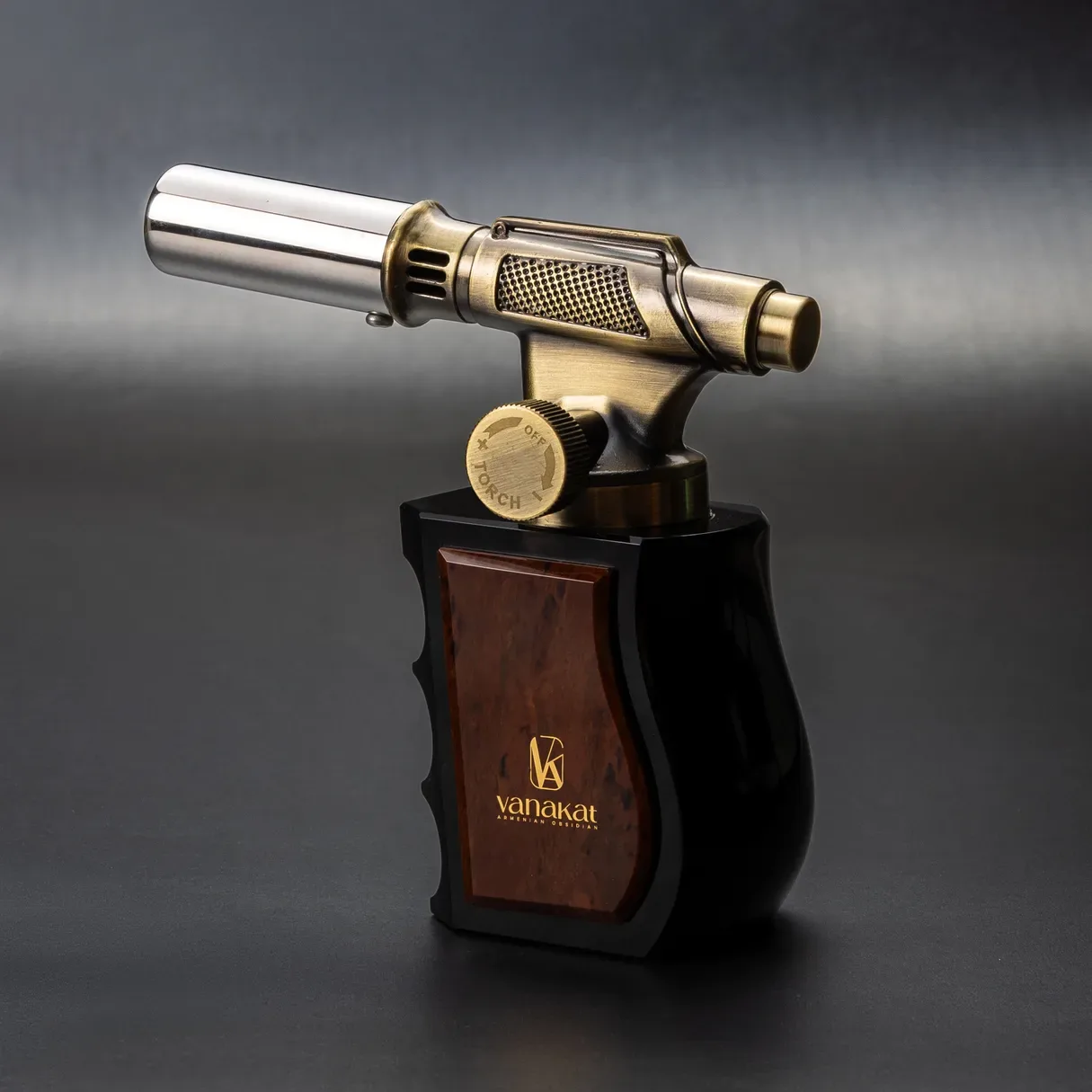 Gun, photograph 1