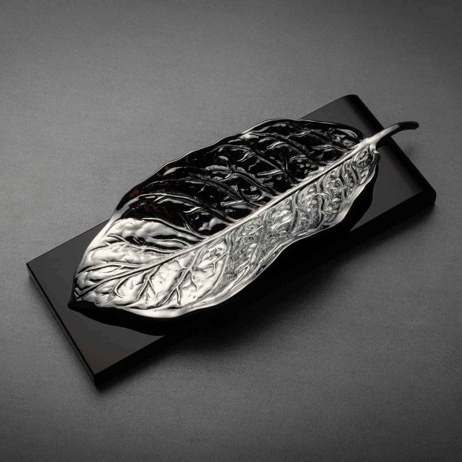 Habano, Silver, photograph 1