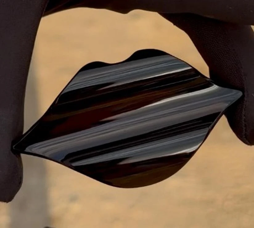 Lips, photograph 1
