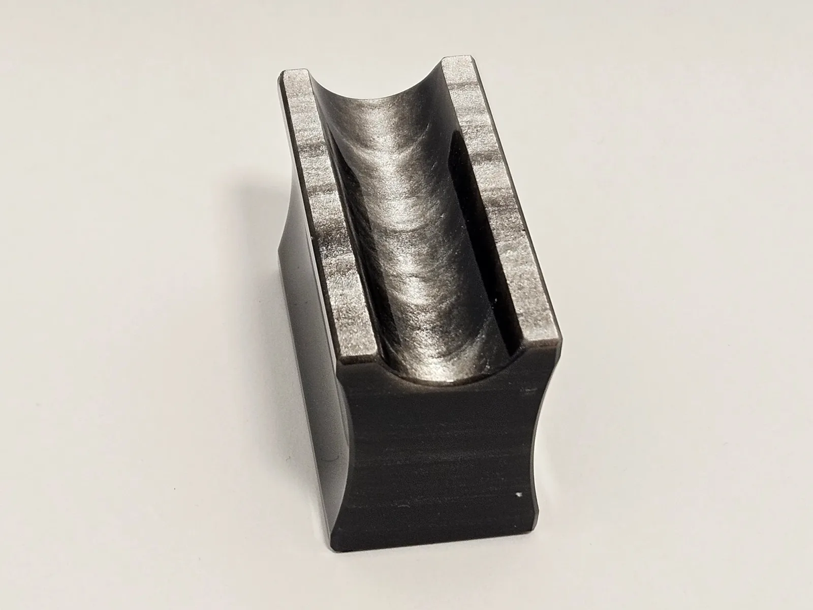 Mono, photograph 2