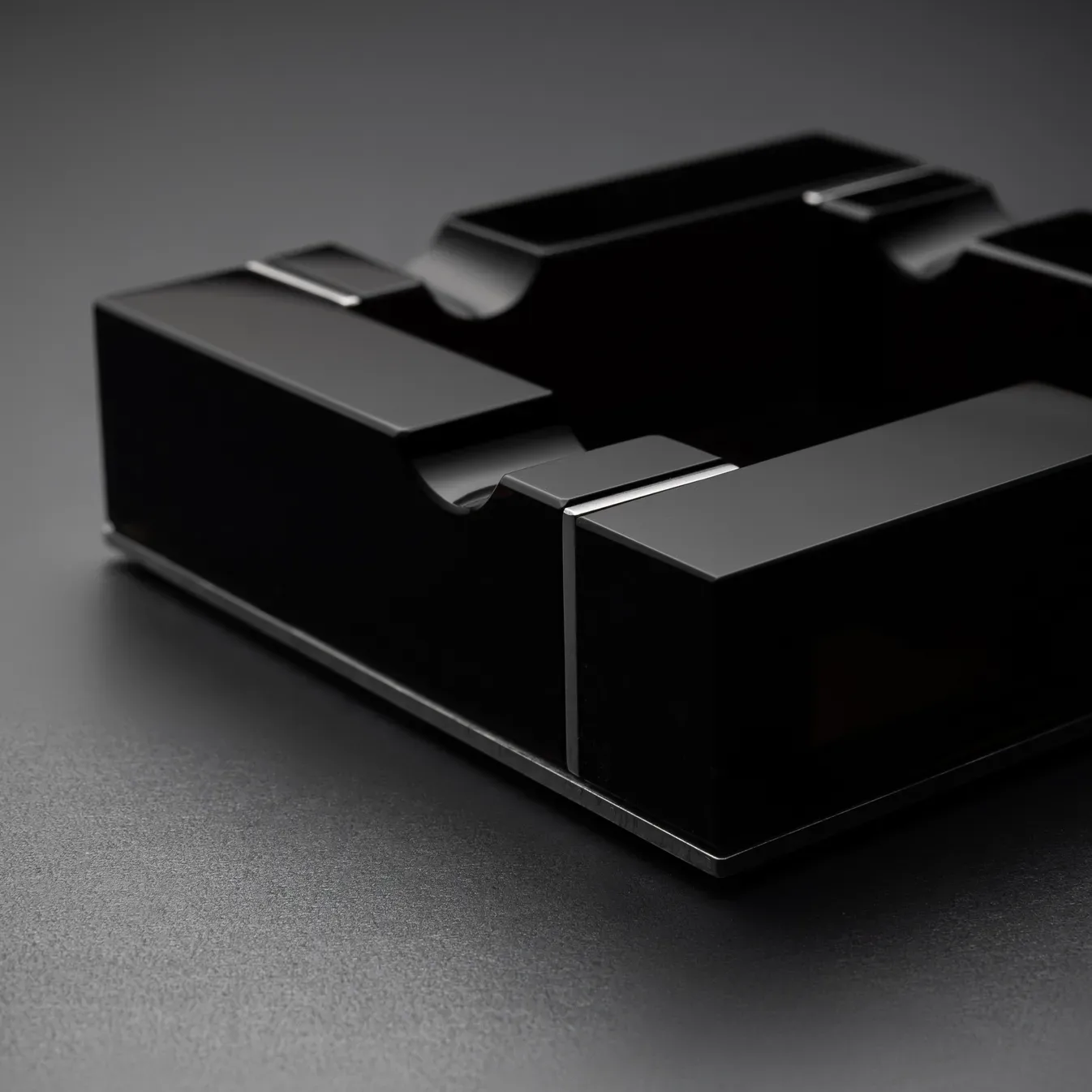 Noir, photograph 2