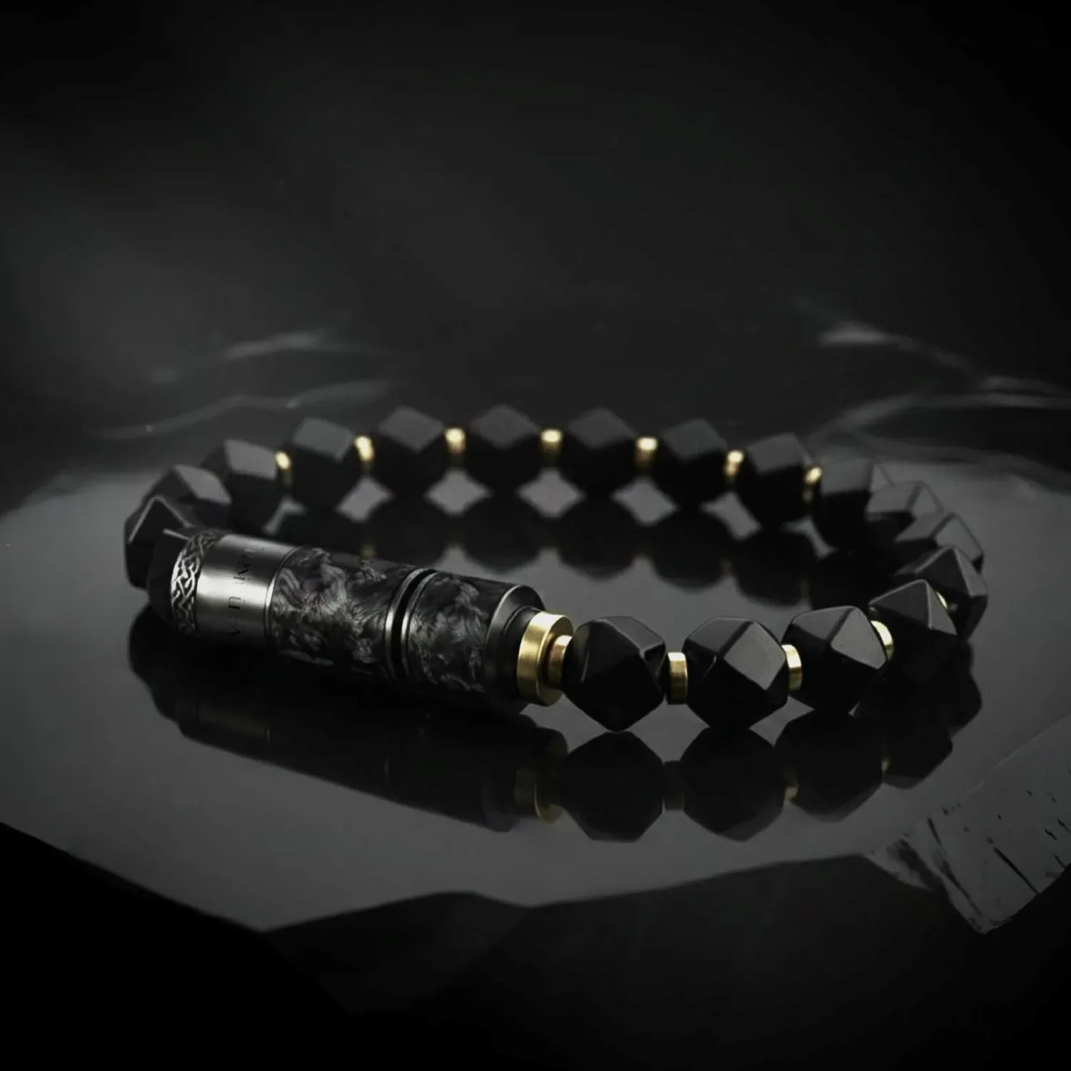 O-Punch, Black Edition, photograph 3